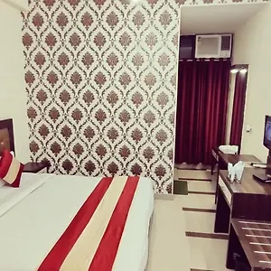 hotel-radiance-inn.top-gurgaonhotels.com/